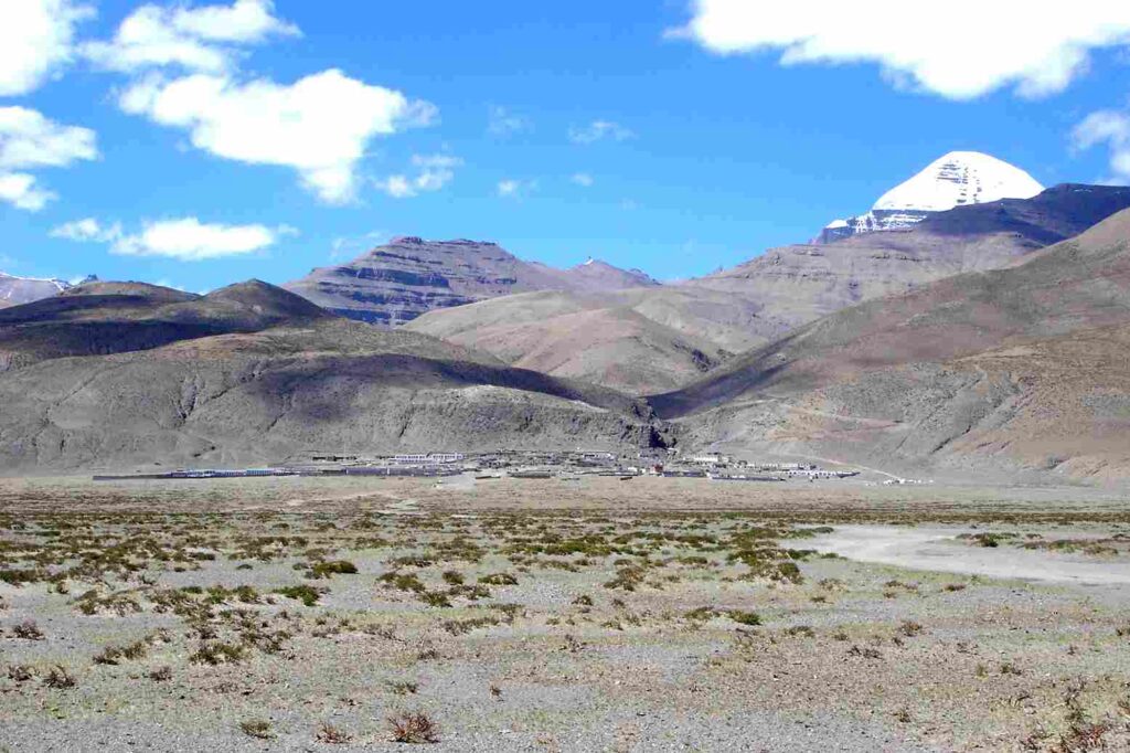 Darchen of Tibet
